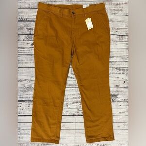 St. John's Bay Girlfriend Chinos‎ Sz. 16W